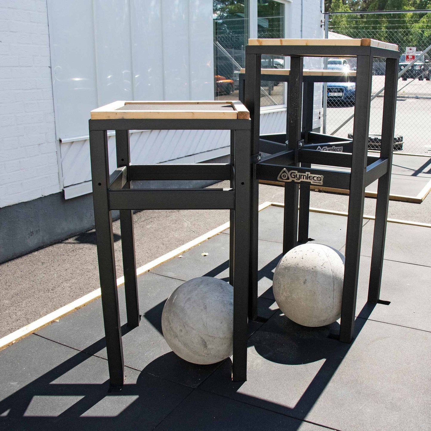 Podiumset voor Atlas Stones