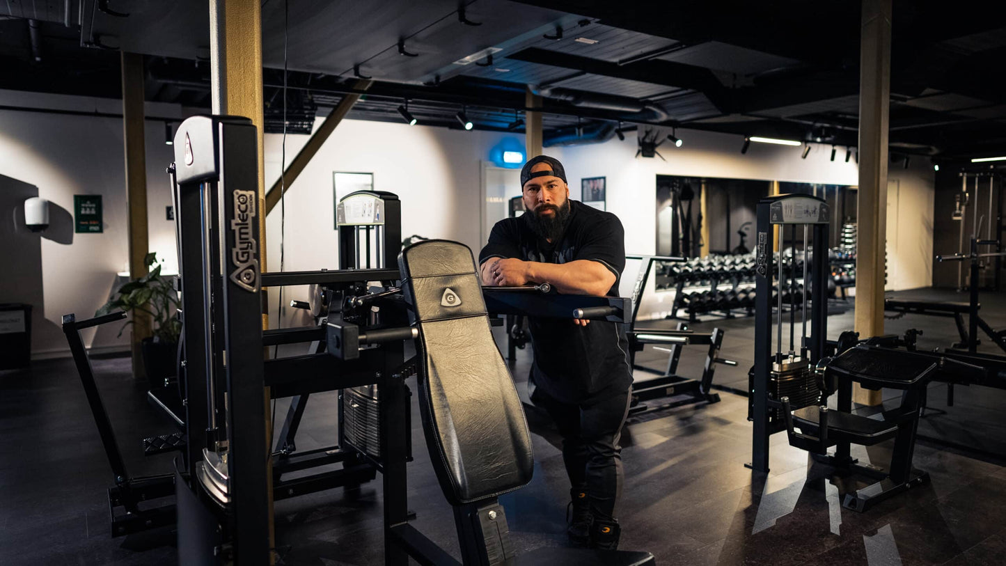 330 Shoulder Press