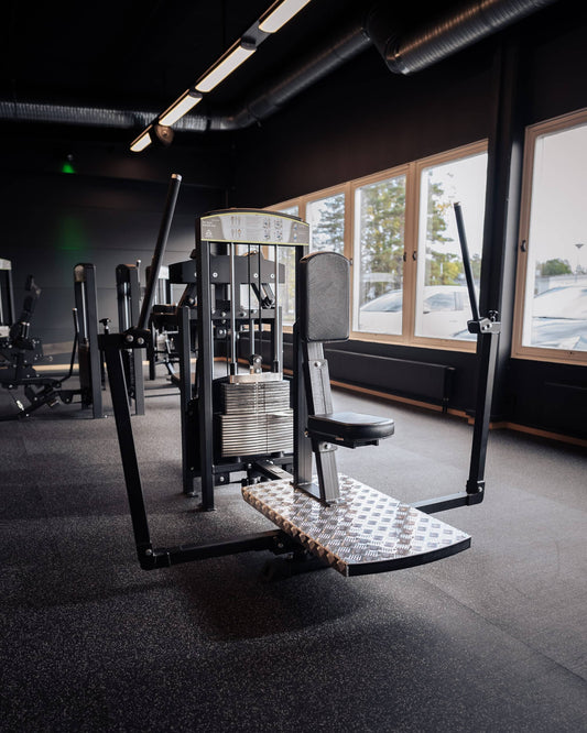 335 Rear Deltoid/Pec Deck