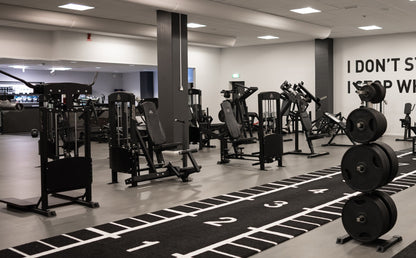 323 Seated Pec Deck