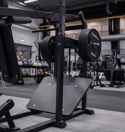 045 Pendulum Squat